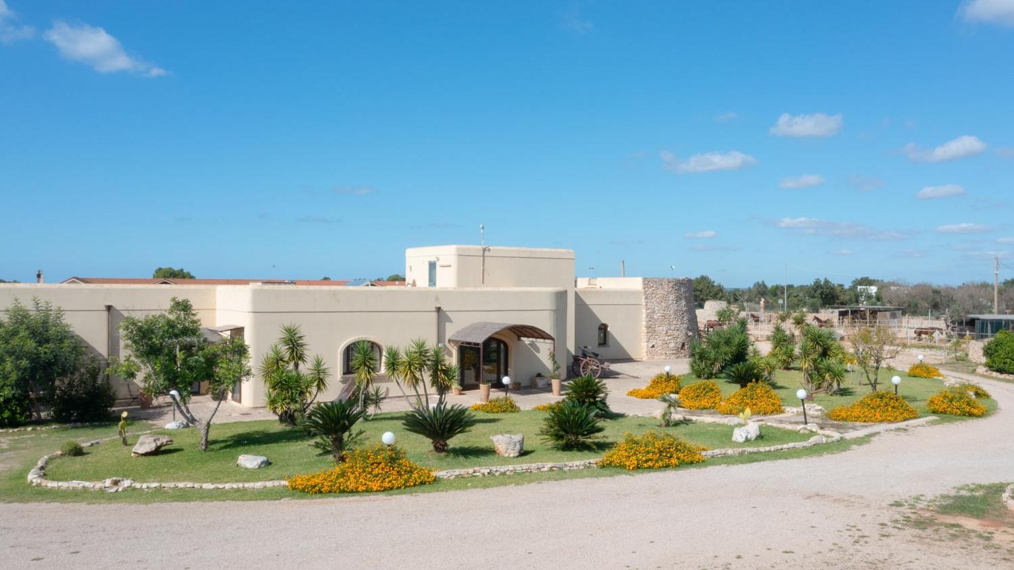 Delle Rose, Hotel & Horse Riding توري فادو المظهر الخارجي الصورة